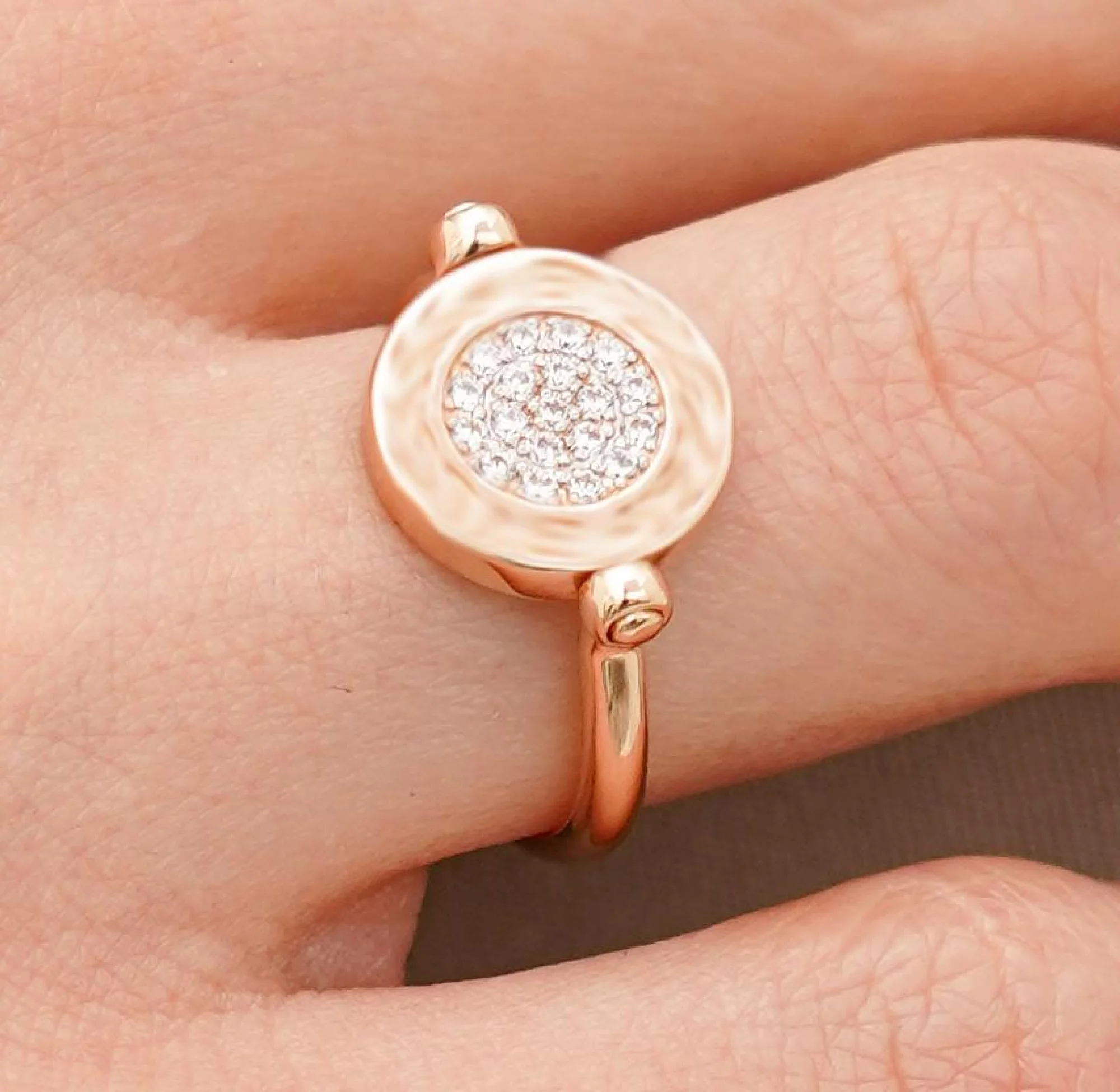 Двухстороннее кольцо из красного золота с фианитами - 1722597 – изображение 1