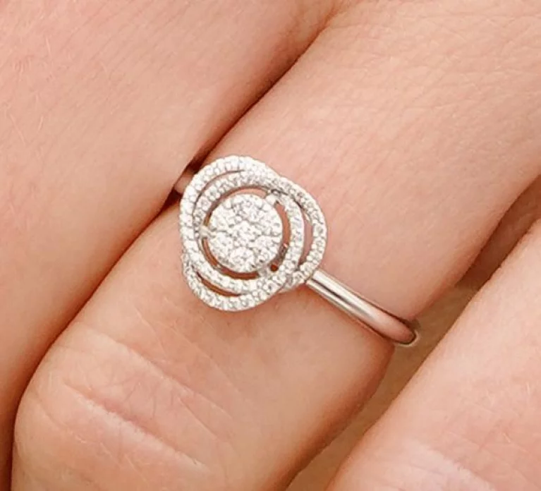Кольцо из белого золота "Круги" с бриллиантами. Артикул 1190307202: цена, отзывы, фото – купить в интернет-магазине AURUM