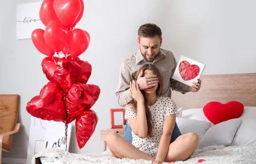 Подарки на 14 февраля: что подарить на День святого Валентина любимым людям?