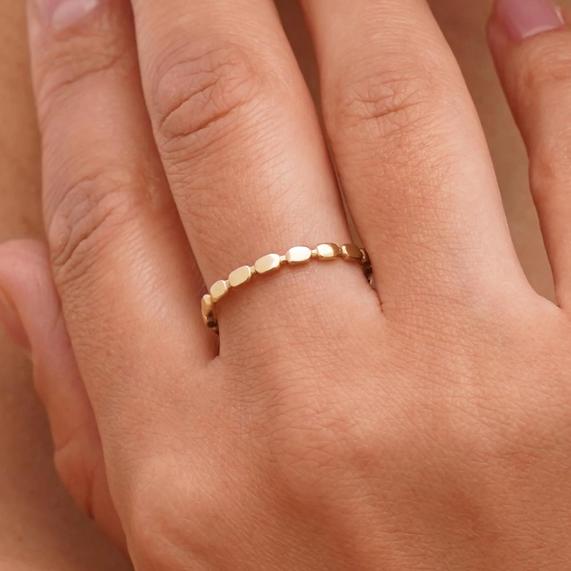 Тонкое кольцо из красного золота - 1562139 – изображение 2