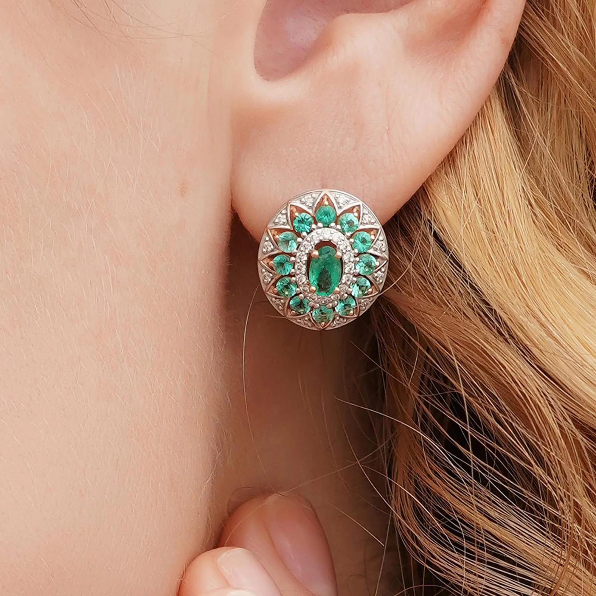 Сережки с изумрудами и бриллиантами из комбинированного золота - 1727005 - 1