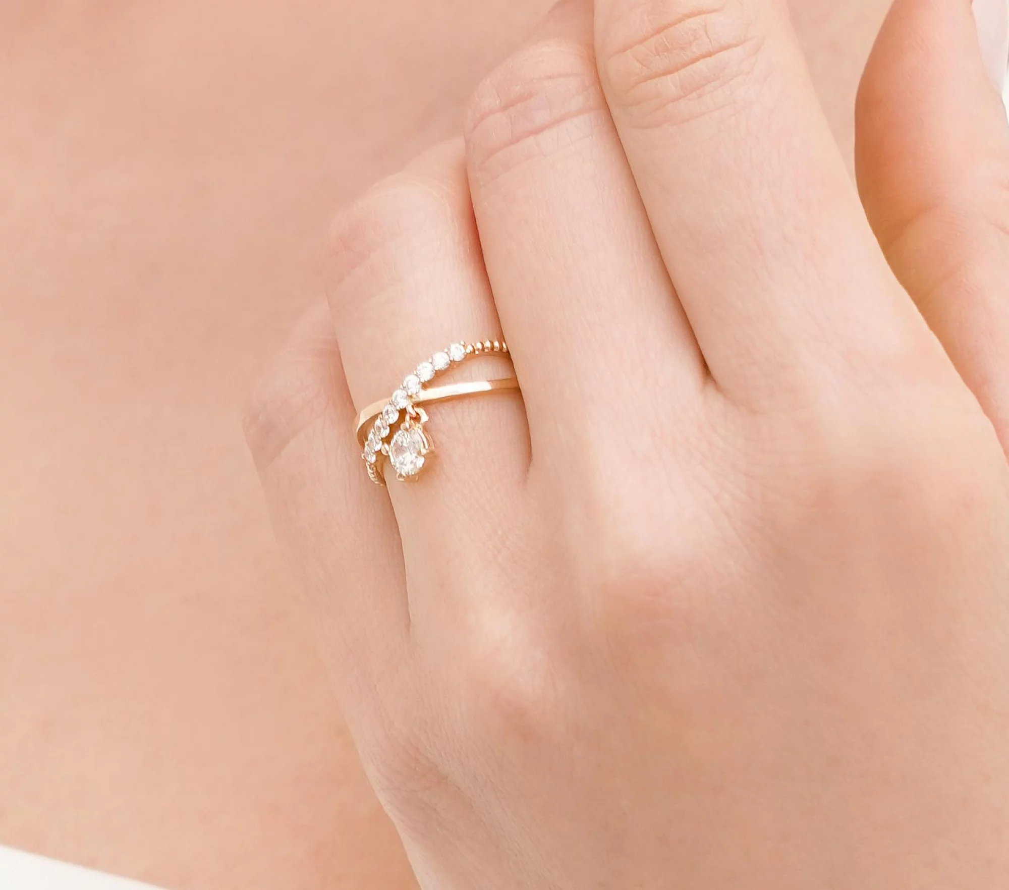 Двойное кольцо из красного золота с фианитами - 1730463 – изображение 2