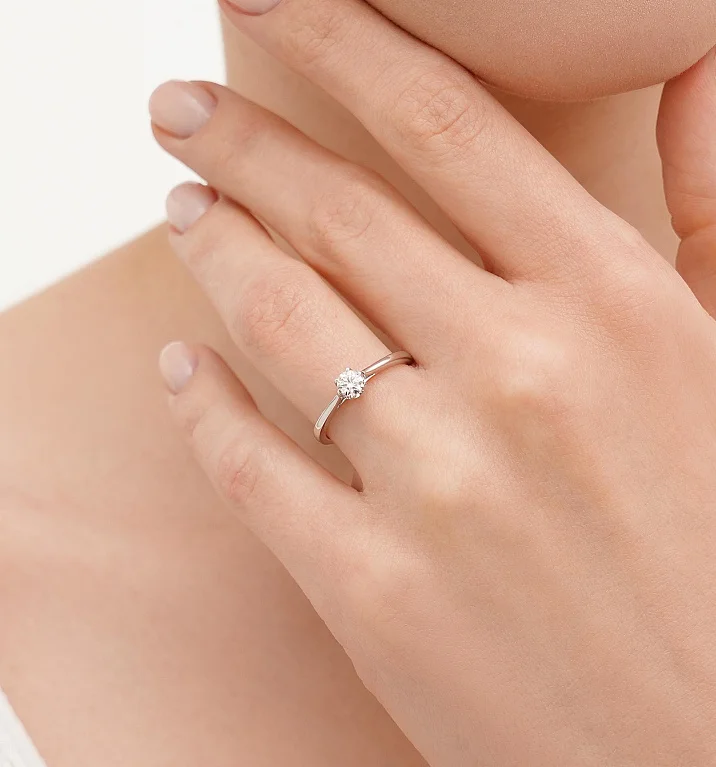 Каблучка у білому золоті з діамантом - 1686149