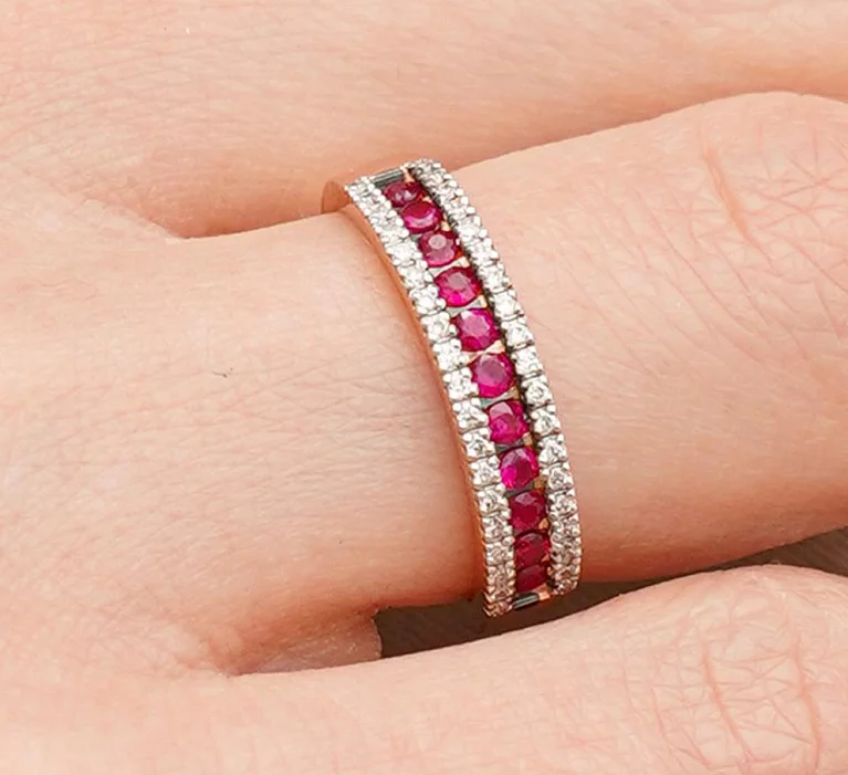 Кольцо с бриллиантами и рубинами из красного золота. Артикул К100145р: цена, отзывы, фото – купить в интернет-магазине AURUM
