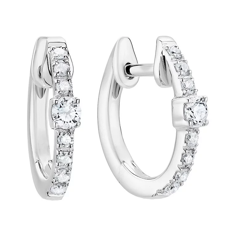 Золоті сережки-кільця з доріжкою діамантів. Артикул С341312020б: ціна, відгуки, фото – купити в інтернет-магазині AURUM