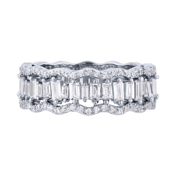 Серебряное кольцо с фианитами  - 2229245