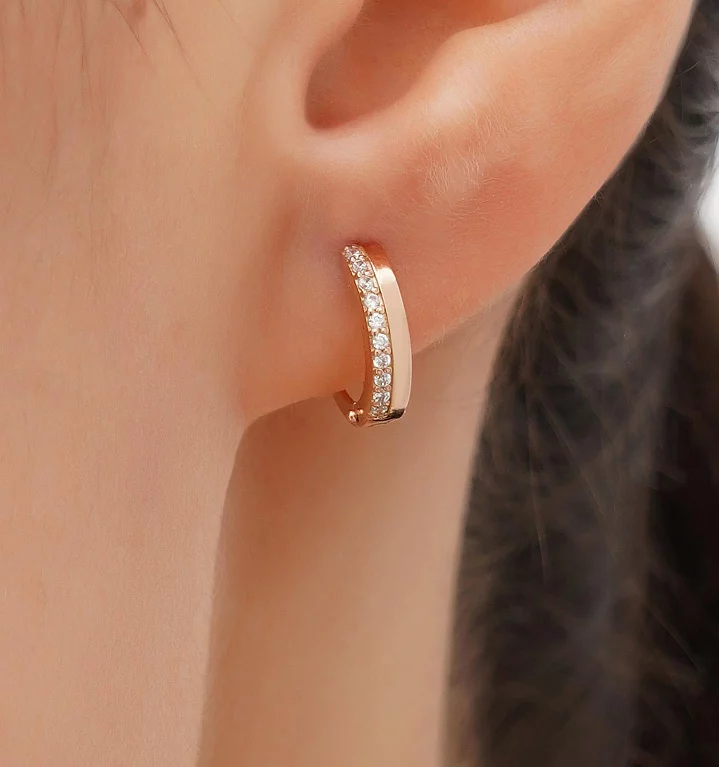 Сережки-кольца с фианитами из красного золота - 1658247