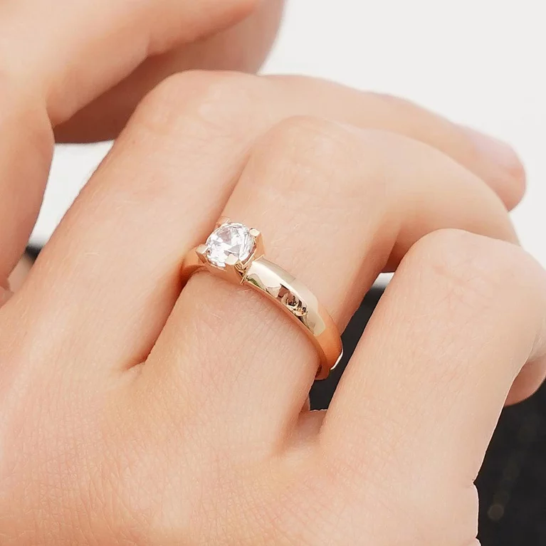 Помолвочное кольцо из красного золота с фианитом. Артикул 156314: цена, отзывы, фото – купить в интернет-магазине AURUM