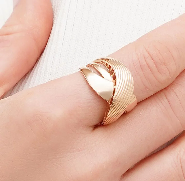 Массивное кольцо "Переплетение" из красного золота. Артикул 1010511101: цена, отзывы, фото – купить в интернет-магазине AURUM