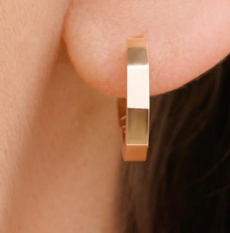 Сережки-кольца с гранями из красного золота. Артикул 2010370101: цена, отзывы, фото – купить в интернет-магазине AURUM