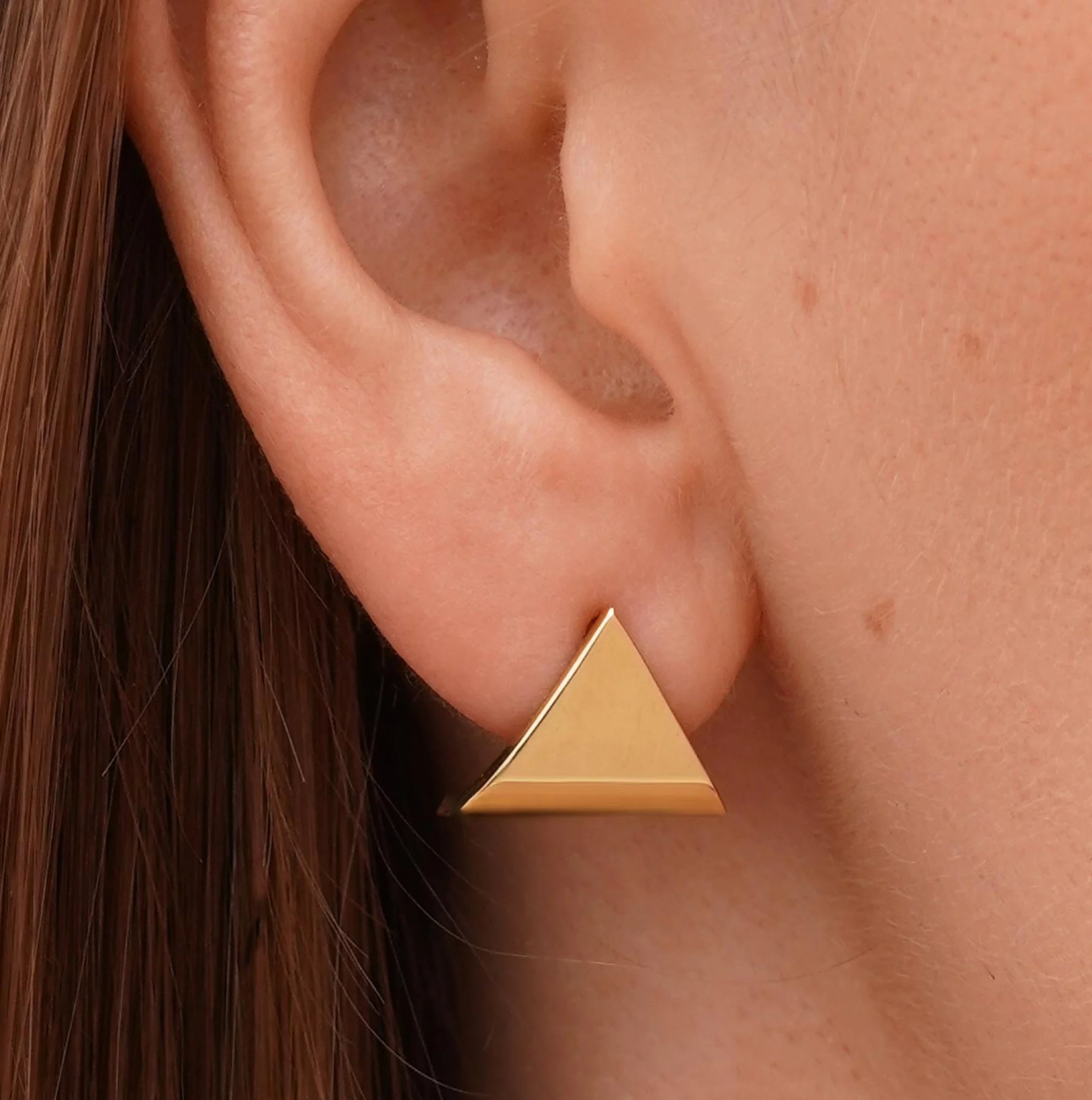 Треугольные сережки из лимонного золота - 1548833 – изображение 2